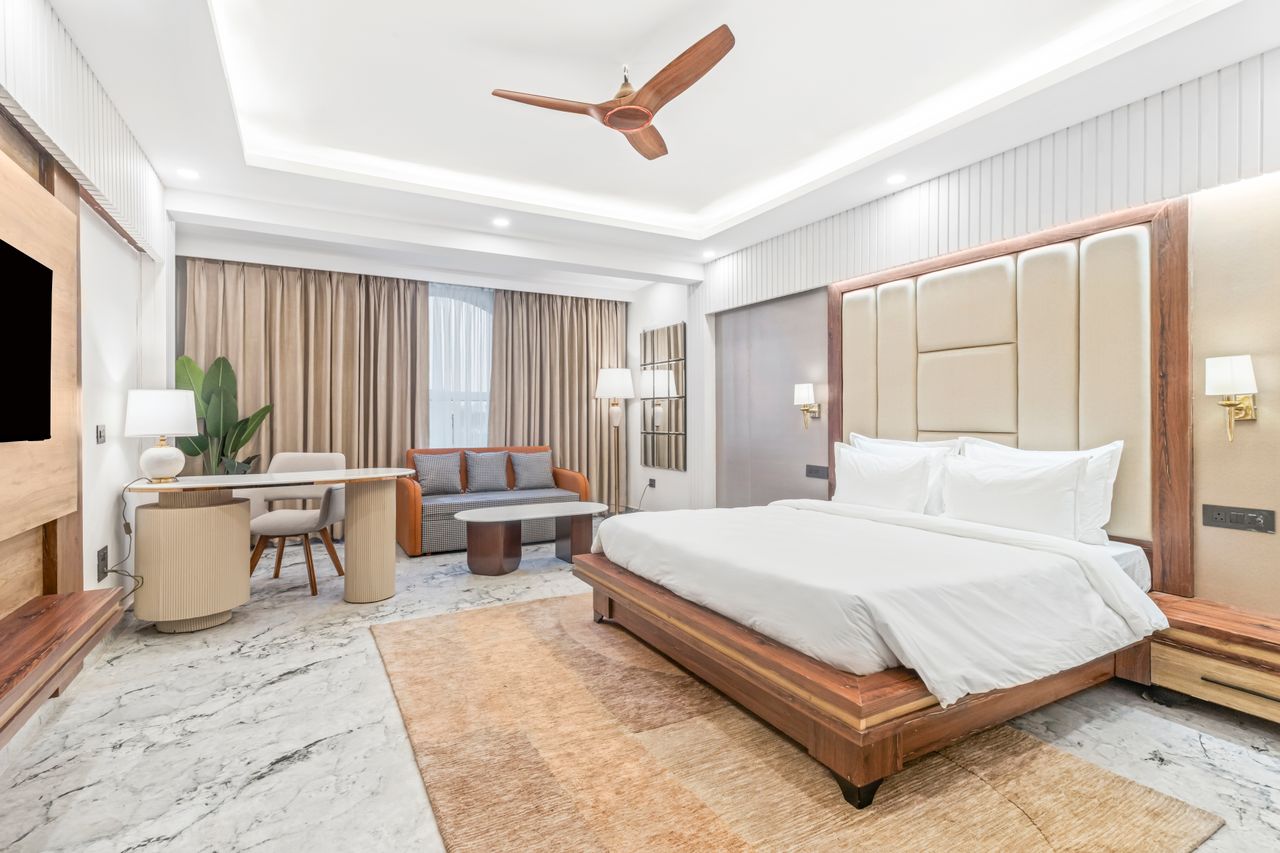 Chambre contemporaine avec ambiance douce et matières chaleureuses, vue 6.